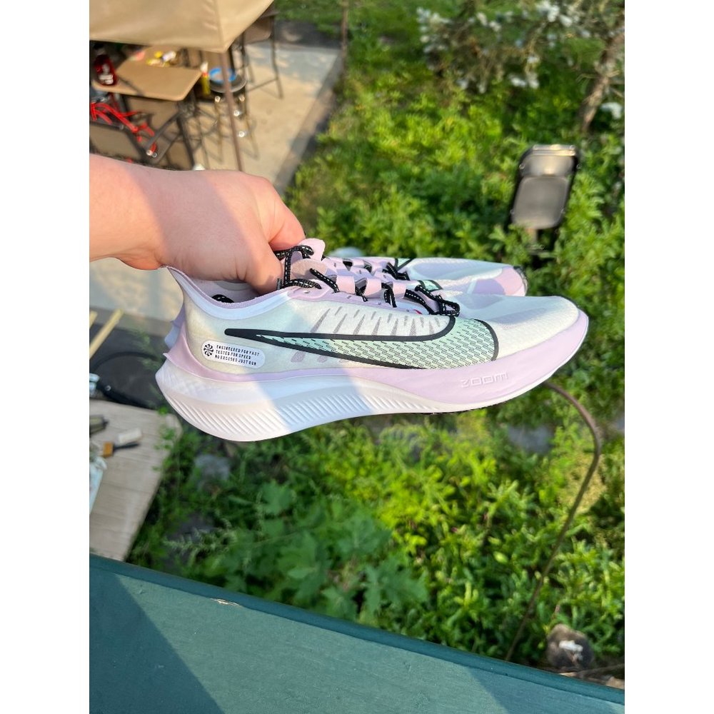 Nike Zoom Gravity Size 8 Womens Running Shoes BQ3203 102 Pistachio Lilac